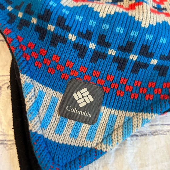 COLUMBIA MADE IN TAIWAN YOUTH SIZE 0/S BEANIE HAT BLUE MULTI COLORED - Picture 3 of 8
